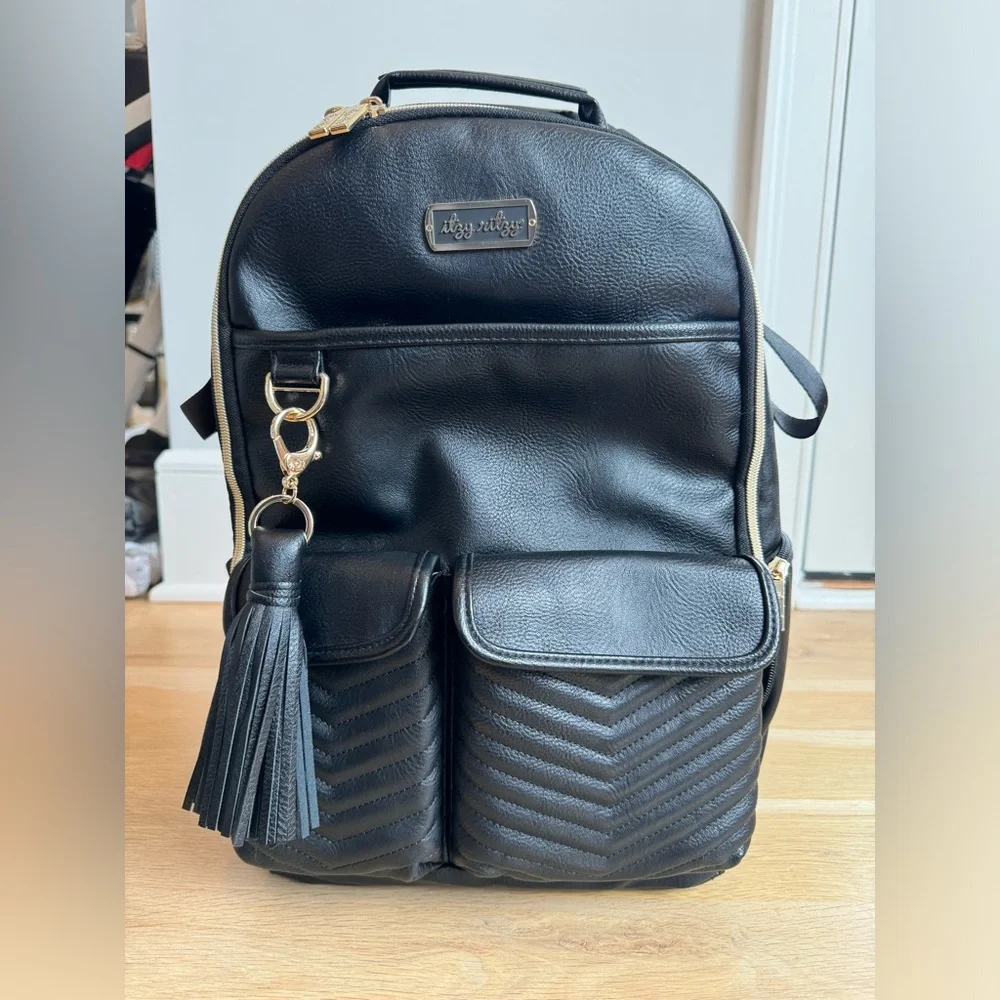 Itzy Ritzy • Diaper Bag Boss Backpack • Rock & Roll • Black
